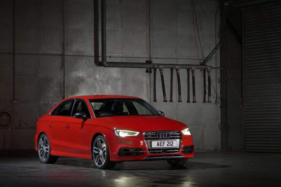  Audi S3 Sedan (8V) 2013 года  (UK) (фото 25 из 53)